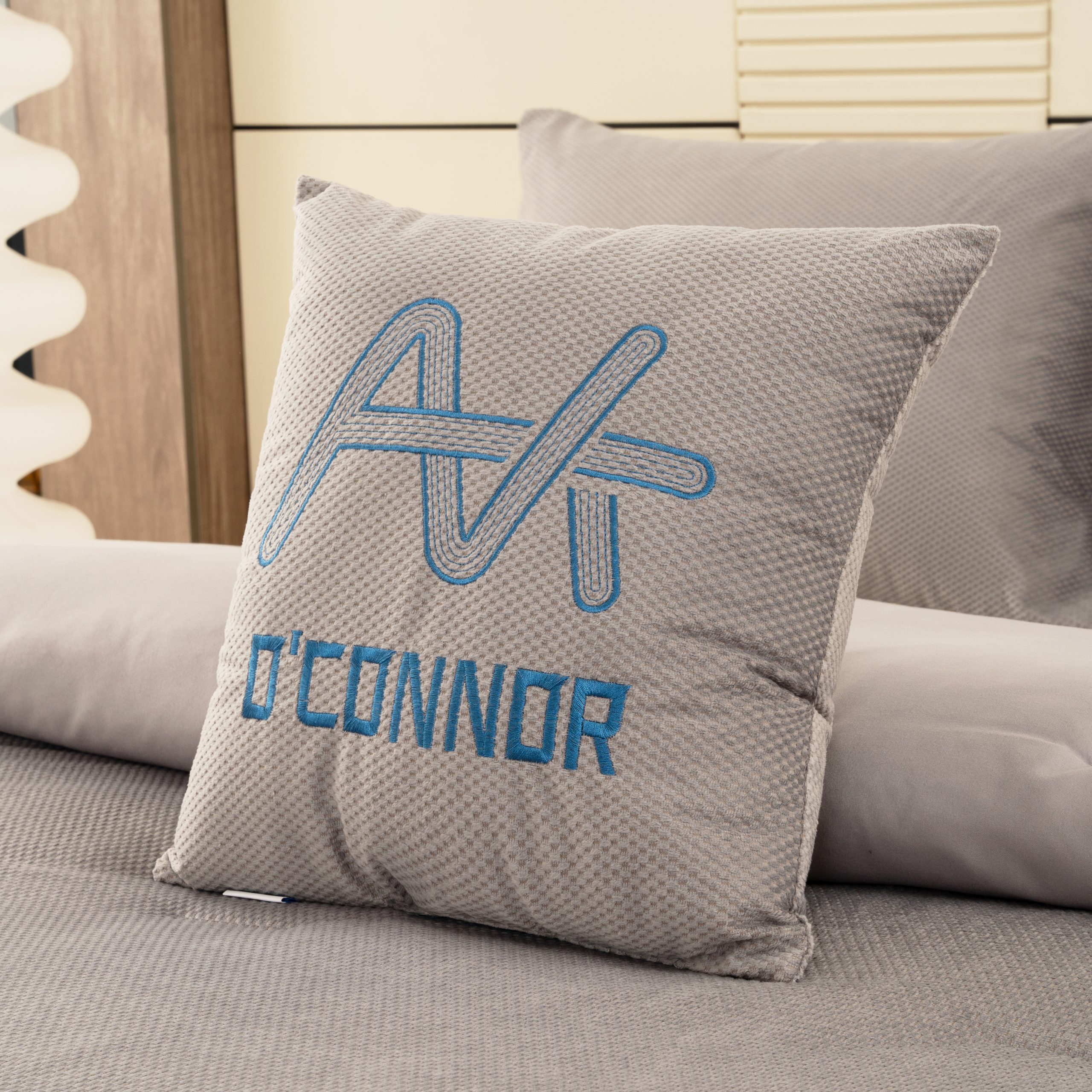 奥康纳灰 奥康纳灰